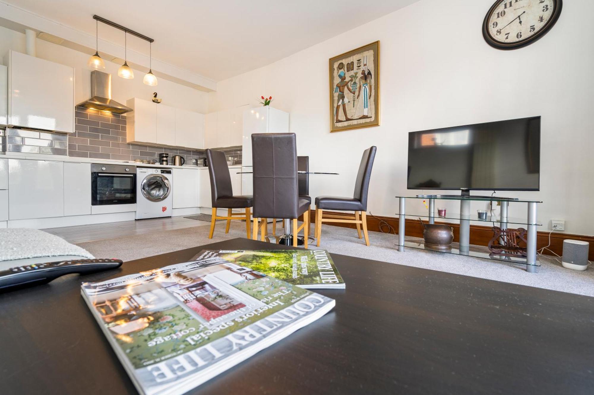 Modern 2 Bedroom Apartment In Mitcham, London Exterior foto