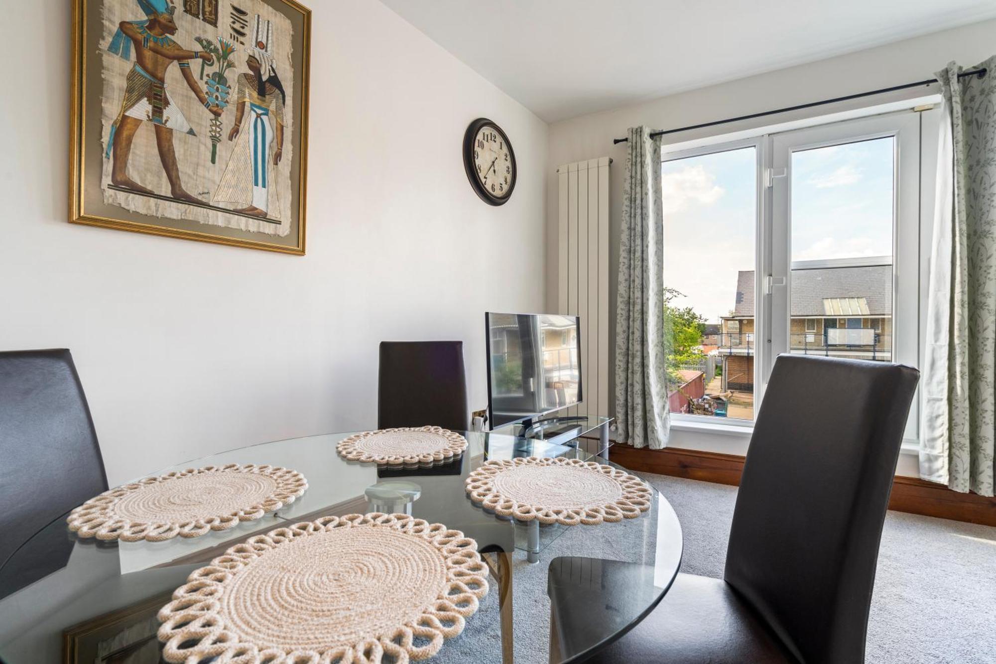 Modern 2 Bedroom Apartment In Mitcham, London Exterior foto