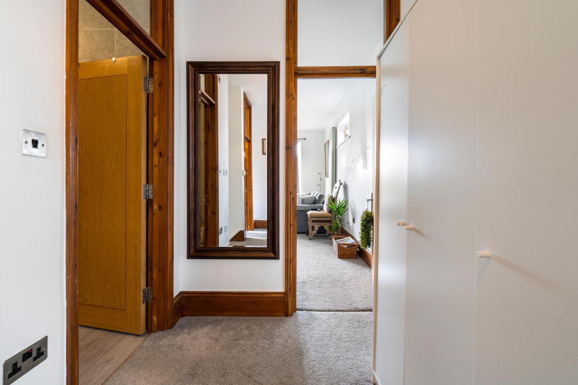 Modern 2 Bedroom Apartment In Mitcham, London Exterior foto